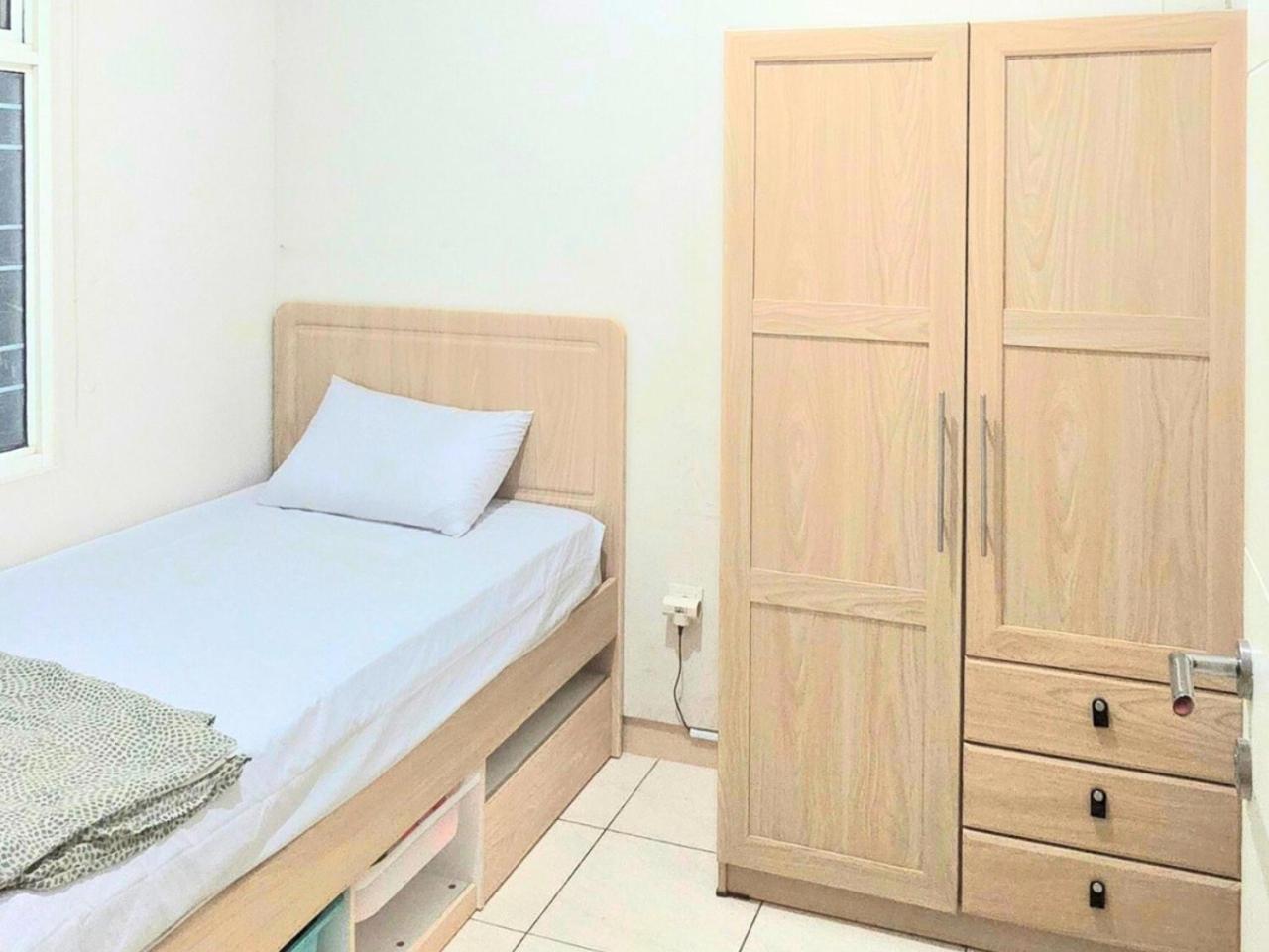 2br 2nd Floor Springlake Summarecon Apartemen Bekasi